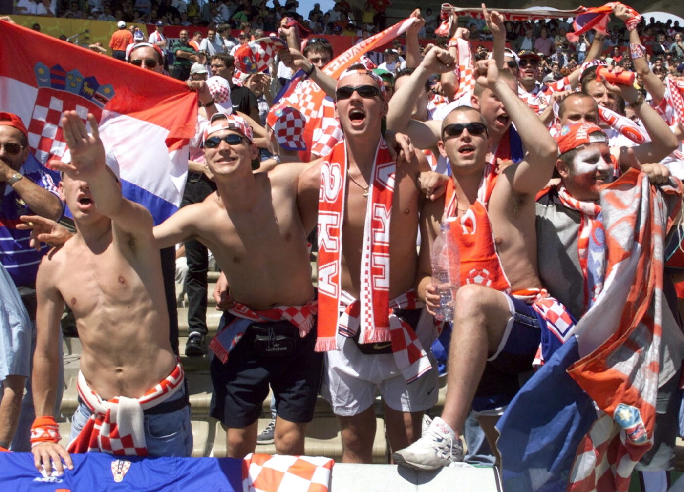 Pariuri pe goluri: Pe plus și ieri » Astăzi pariem pe Liga Campionilor la cota 3.79 »»