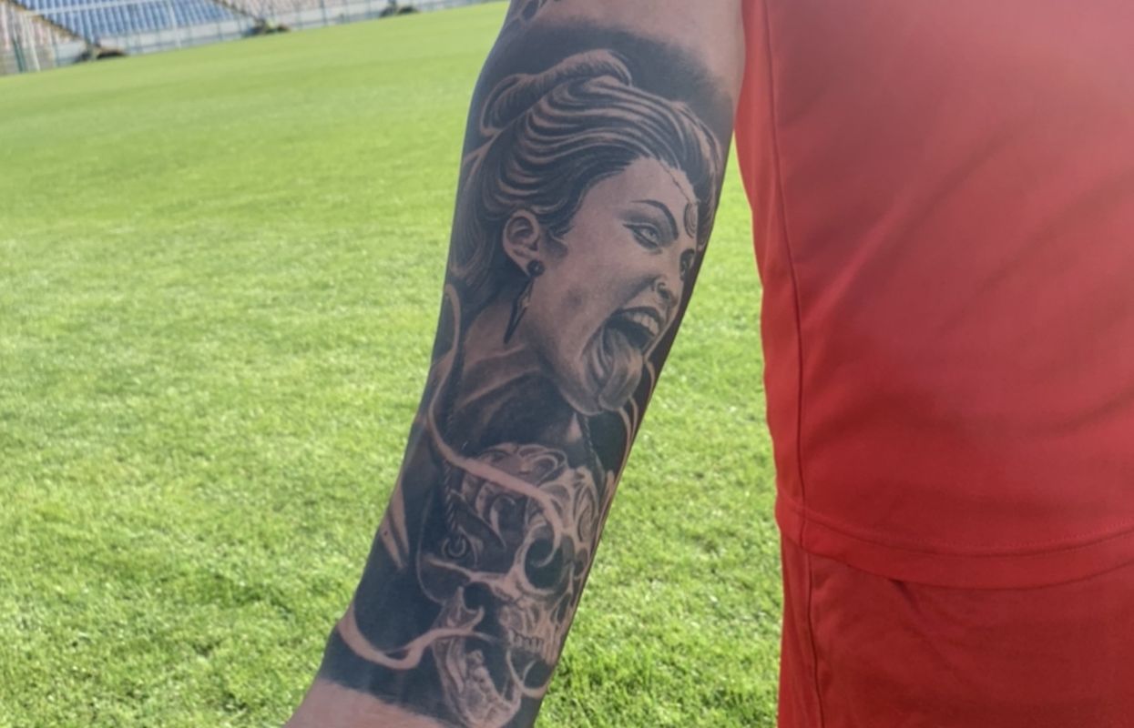 El e cel mai tatuat portar din fotbalul românesc! FOTO