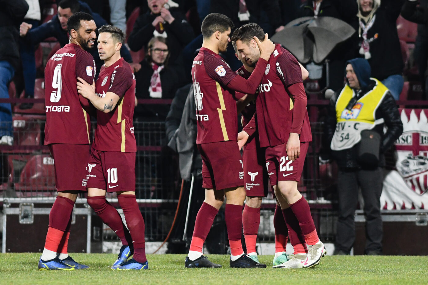 Emoții pentru fotbaliștii lui CFR Cluj după ultimul transfer făcut de Dan Petrescu. „Cel mai tehnic dintre toți!”
