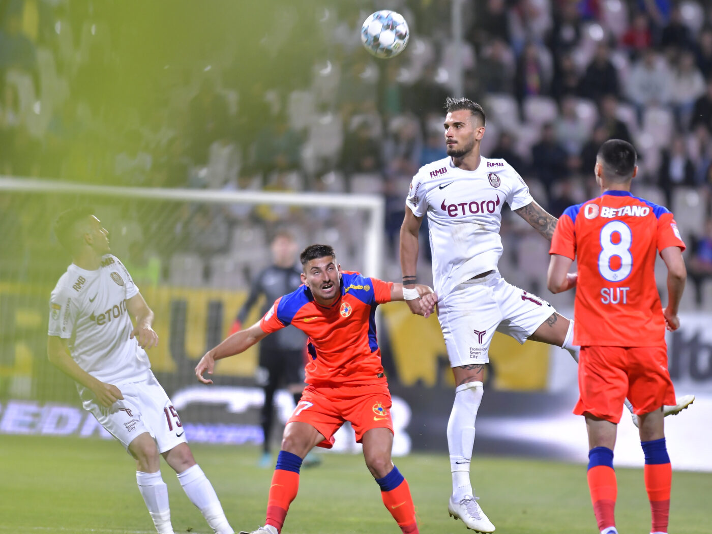 CFR Cluj, piață deschisă pentru Rapid. Adrian Mutu își ia atacant de la campioana României | EXCLUSIV