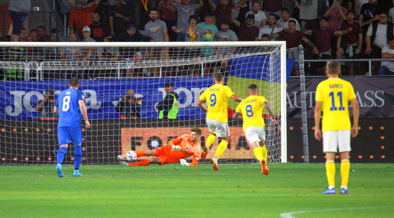 Nici din penalty nu suntem în stare să marcăm! George Pușcaș a ratat și de la 11 metri cu Finlanda și România nu-și revine sub bagheta lui Edi Iordănescu