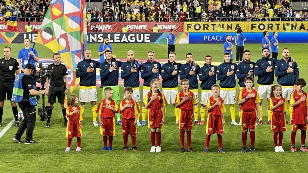 Moment emoționant în Giulești! Tot stadionul a cântat imnul național înainte de România – Muntenegru | VIDEO