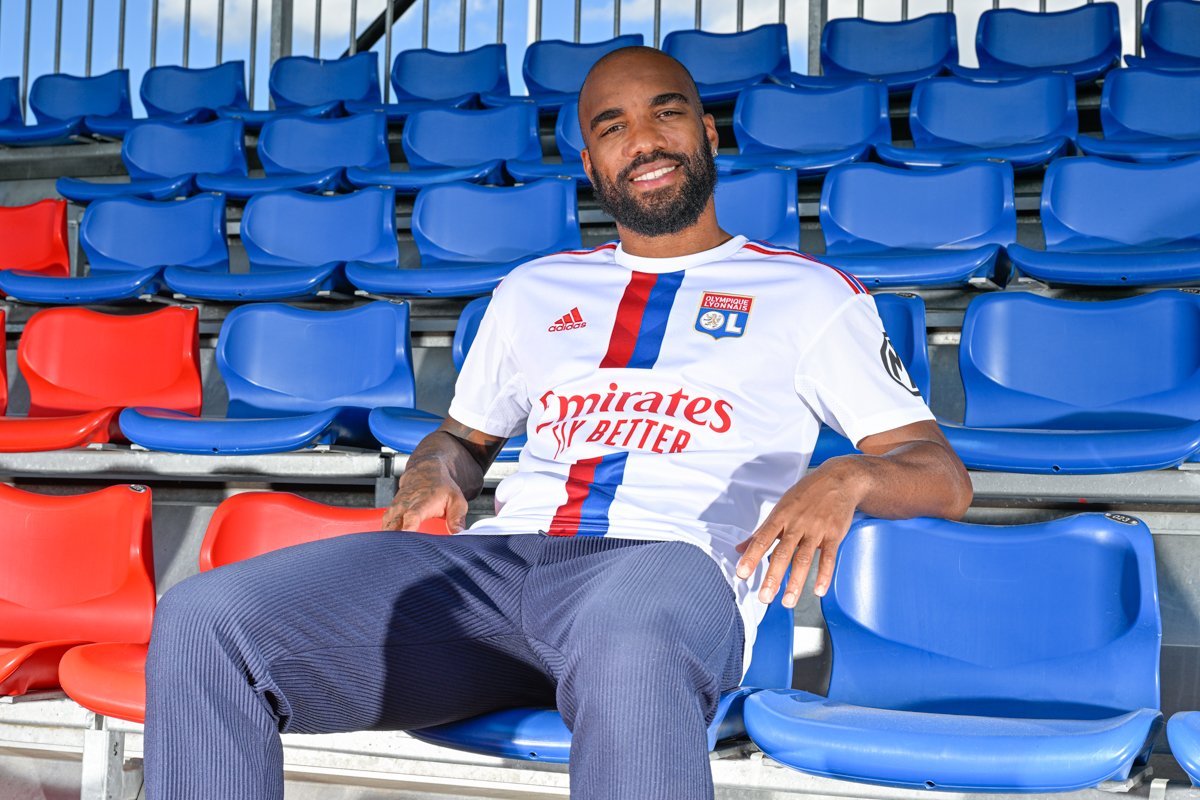 Live Blog Bursa Transferurilor: cele mai importante lovituri de mercato din Premier League, Bundesliga, Serie A, La Liga și Ligue 1. Lacazette a revenit la Lyon