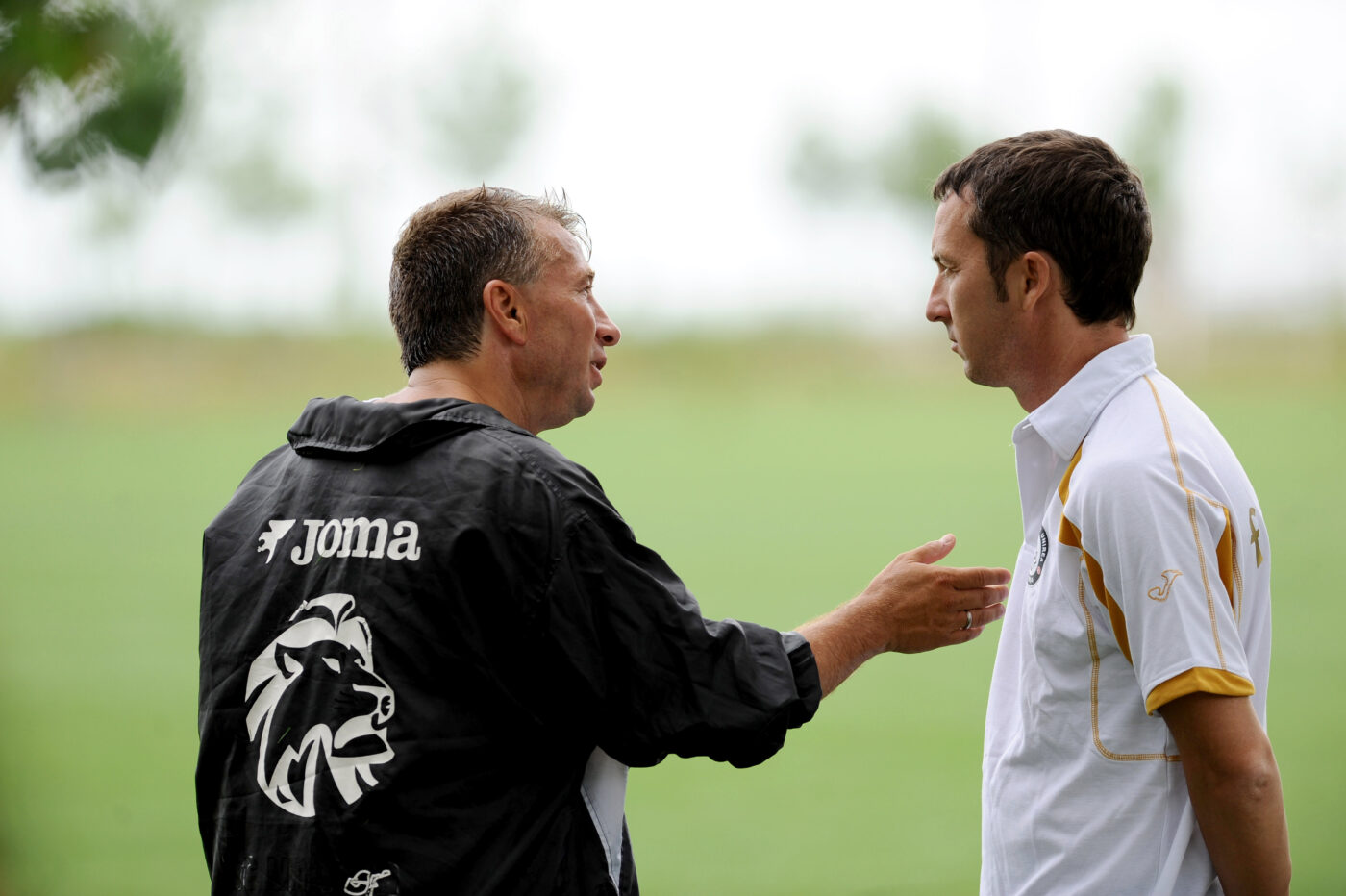 Mihai Stoica a râs de Dan Petrescu: „Îți dai seama? Dacă n-aveau single-uri, putea unul să sforăie!”