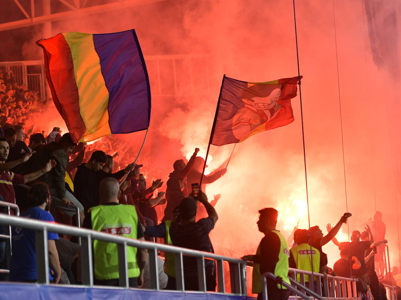 Naționala României, dată afară din Giulești! Un cunoscut suporter al Rapidului a dat de pământ cu Răzvan Burleanu și FRF: „Plecați în p…a mea pe alt stadion! Nu mai intrați la noi în casă!”