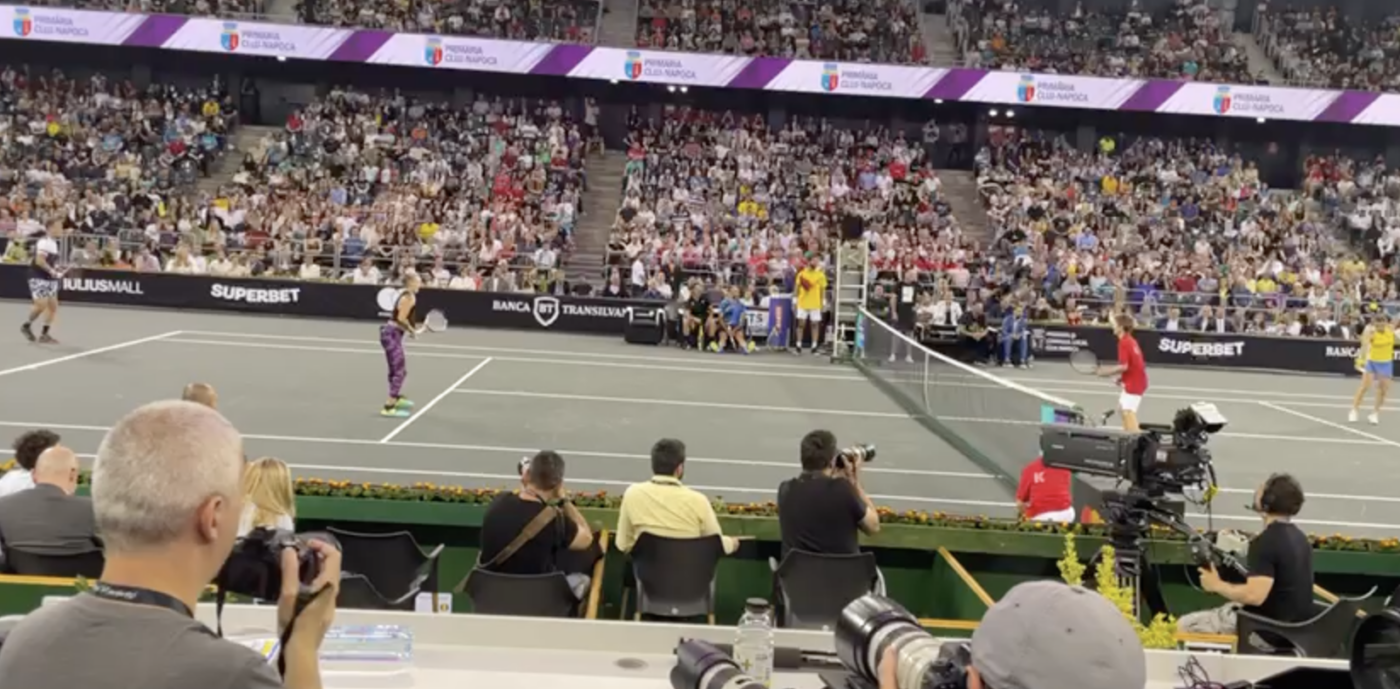 Gest impresionant al Simonei Halep la Sports Festival! Fostul lider al clasamentului WTA a invitat un junior alături de ea în teren