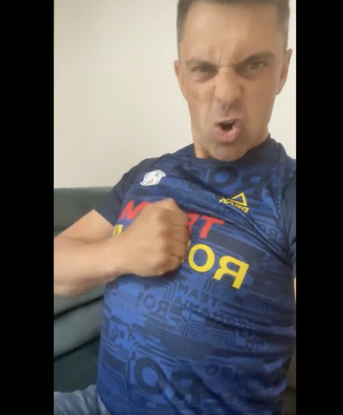 Eduard Novak nu s-a prezentat la Budapesta pentru a-l susține pe David Popovici în proba de 100m liber! Motivul invocat de Ministrul Sportului: „A trebuit să mă adaptez situației!”