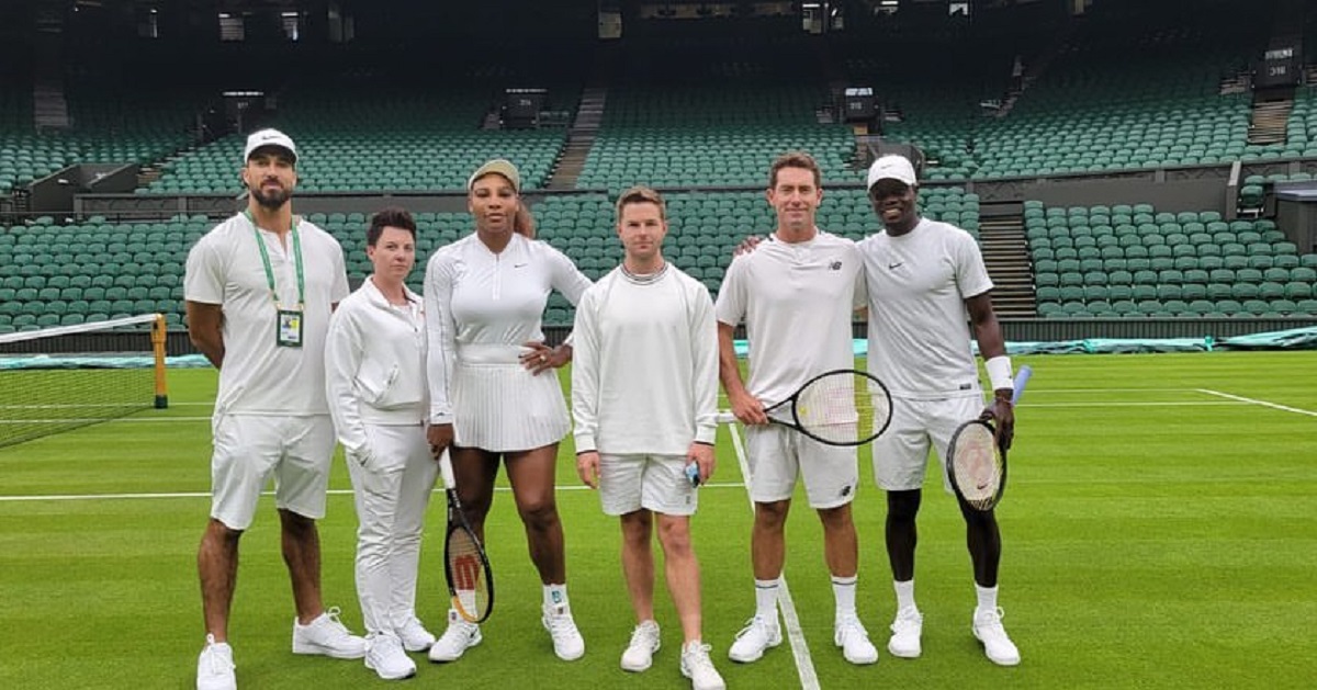 Serena Williams a început „războiul” cu Simona Halep și Patrick Mouratoglou la Wimbledon: „Acum câteva zille mâncam împreună!” Americanca și-a prezentat oficial noul staff | FOTO