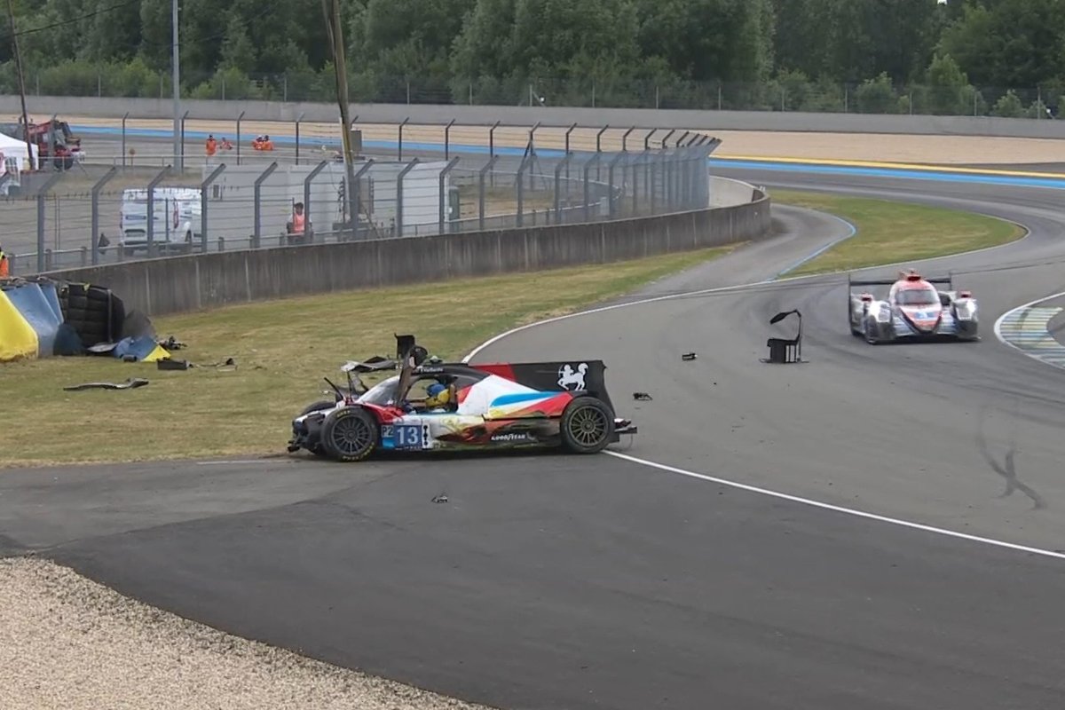 Șoc înaintea cursei de 24 de ore de la Le Mans! Un pilot de 62 de ani a primit interzis după ce a provocat un accident horror | VIDEO