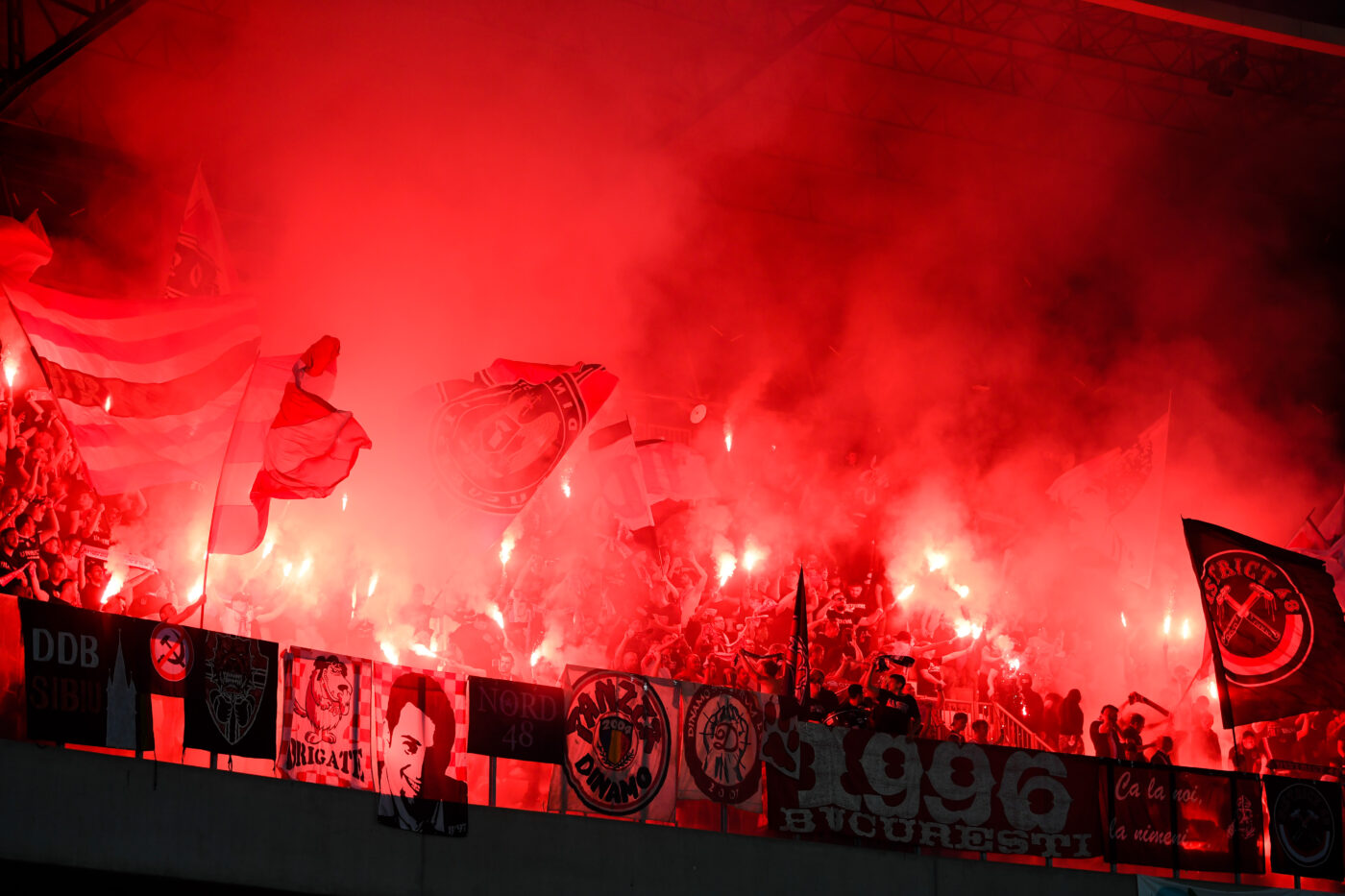 Galeria lui Dinamo promite spectacol total pe Arena Națională: „Mergem alături de frați la meciul cu FCSB!”