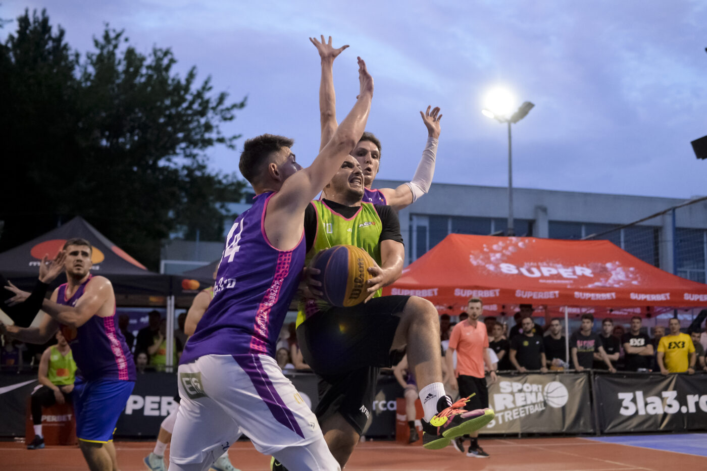 Baschetul 3×3 a învins ploaia: Finale spectaculoase la Sport Arena Streetball, după un turneu furtunos | GALERIE FOTO