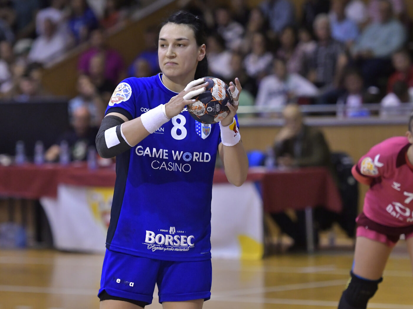 Cristina Neagu, despre handbalistele bătute de antrenori: „Cum puteți să acceptați? De ce?”