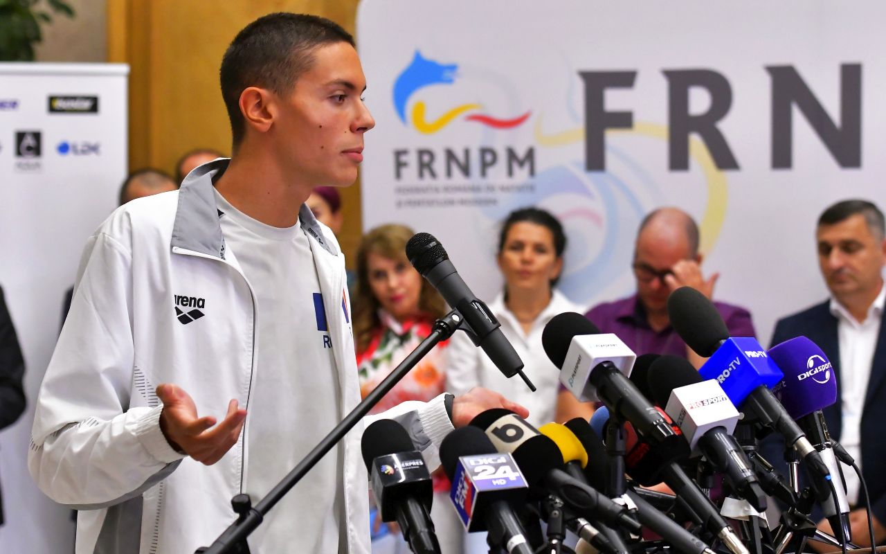 Modestia unui campion: gestul lui David Popovici i-a uimit pe toți! Ce a ales să facă „Racheta României”, deşi este acum un star mondial | EXCLUSIV