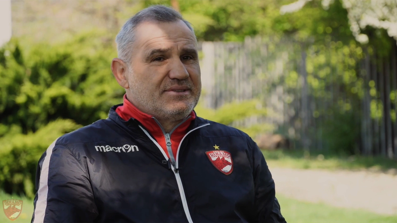Dinamo s-a reunit sub comanda lui Gică Mihali. Lotul de la prima ședință de pregătire, cine a absentat motivat și fotbalistul important care a părăsit ”Ștefan cel Mare”
