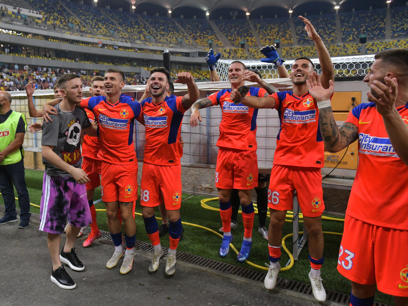 FCSB și-a anunțat amicalele din această vară! Ce meciuri de pregătire vor disputa roș-albaștrii
