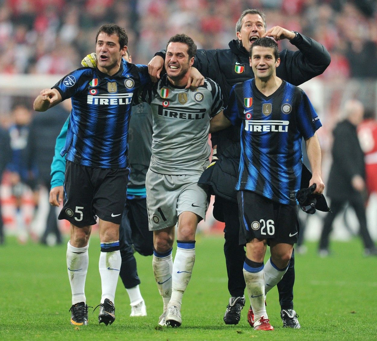 Cristi Chivu a făcut parte din echipa Interului care a cucerit „tripla” istorică în 2010, sub comanda lui Jose Mourinho. Sursă foto: Profimedia