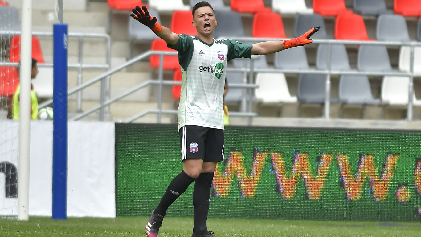 Steaua ”a făcut” primul 11 al despărțirilor. Portarul Raul Bălbărău a reziliat contractul și se transferă în străinătate: ”Să îmbrac tricoul Stelei a fost o onoare de care o să fiu mândru toată viața”