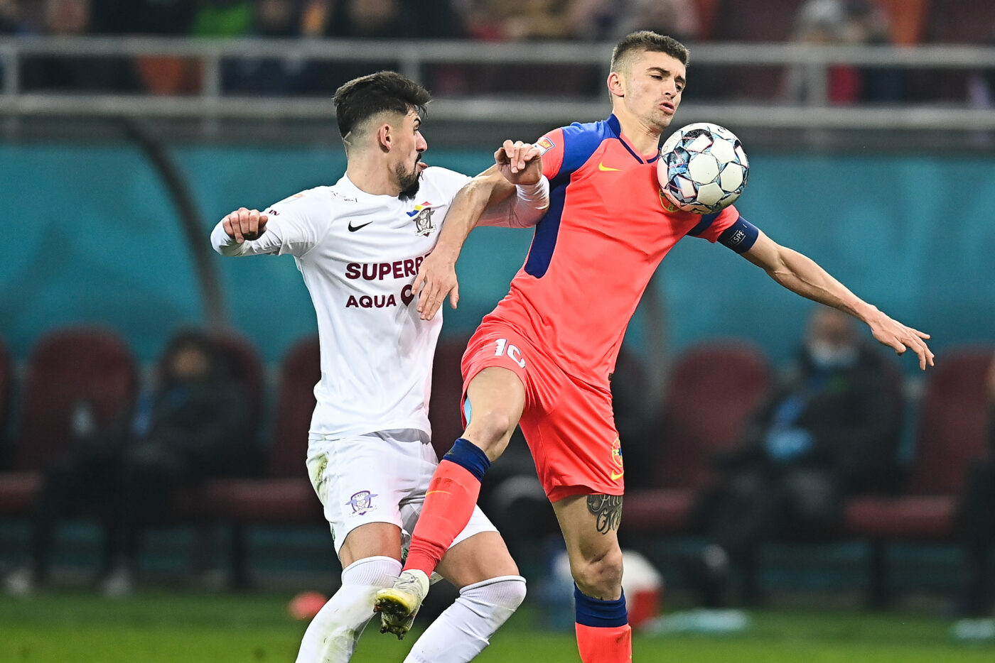 Cele mai interesante cifre al derby-ului Rapid – FCSB! Scorul preferat e 1-1, Emeric Ienei are cele mai multe partide jucate și antrenate în acest meci de tradiție | SPECIAL