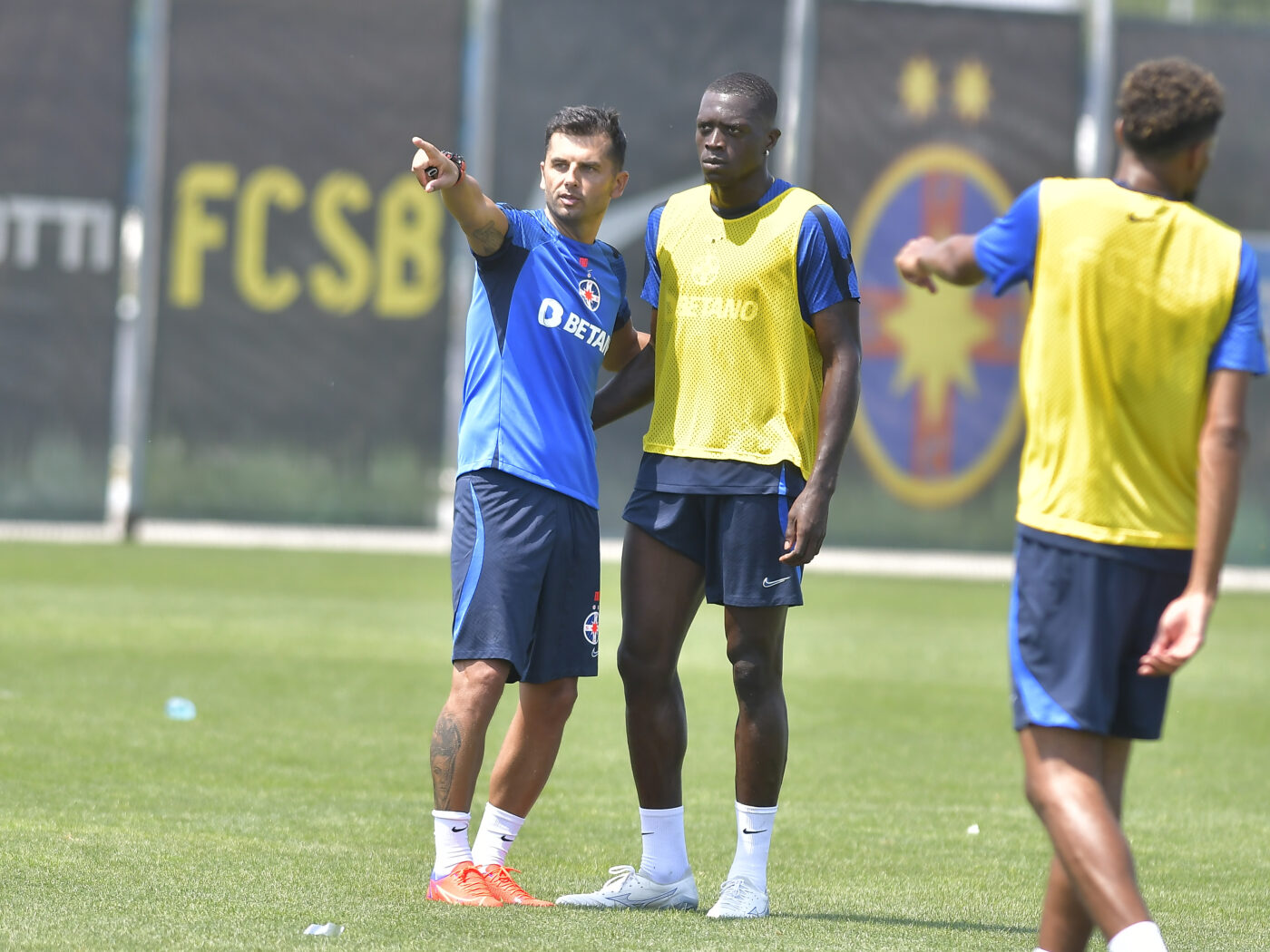 FCSB – Saburtalo Tbilisi, meciul care decide viitorul roș-albaștrilor. Vezi pariurile zilei (P)