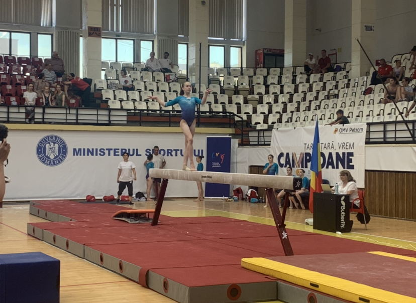 Mărturie din Infernul de la Deva. Episodul 2. Teroarea cântarului și meniul incredibil pe care gimnastele îl primesc: „Am pus un teanc de șervețele ca să scoatem uleiul din cașcavalul pane” | VIDEO EXCLUSIV
