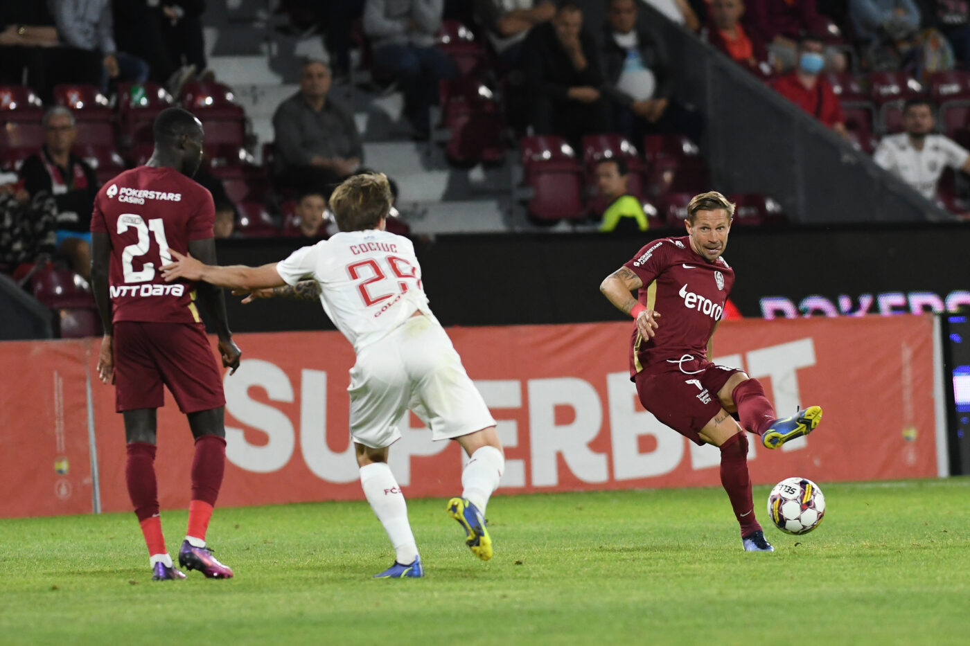 Derby feroviar în cod roșu de furtună. Vezi pariul nostru în cotă 2.17 pentru CFR Cluj – Rapid București (P)