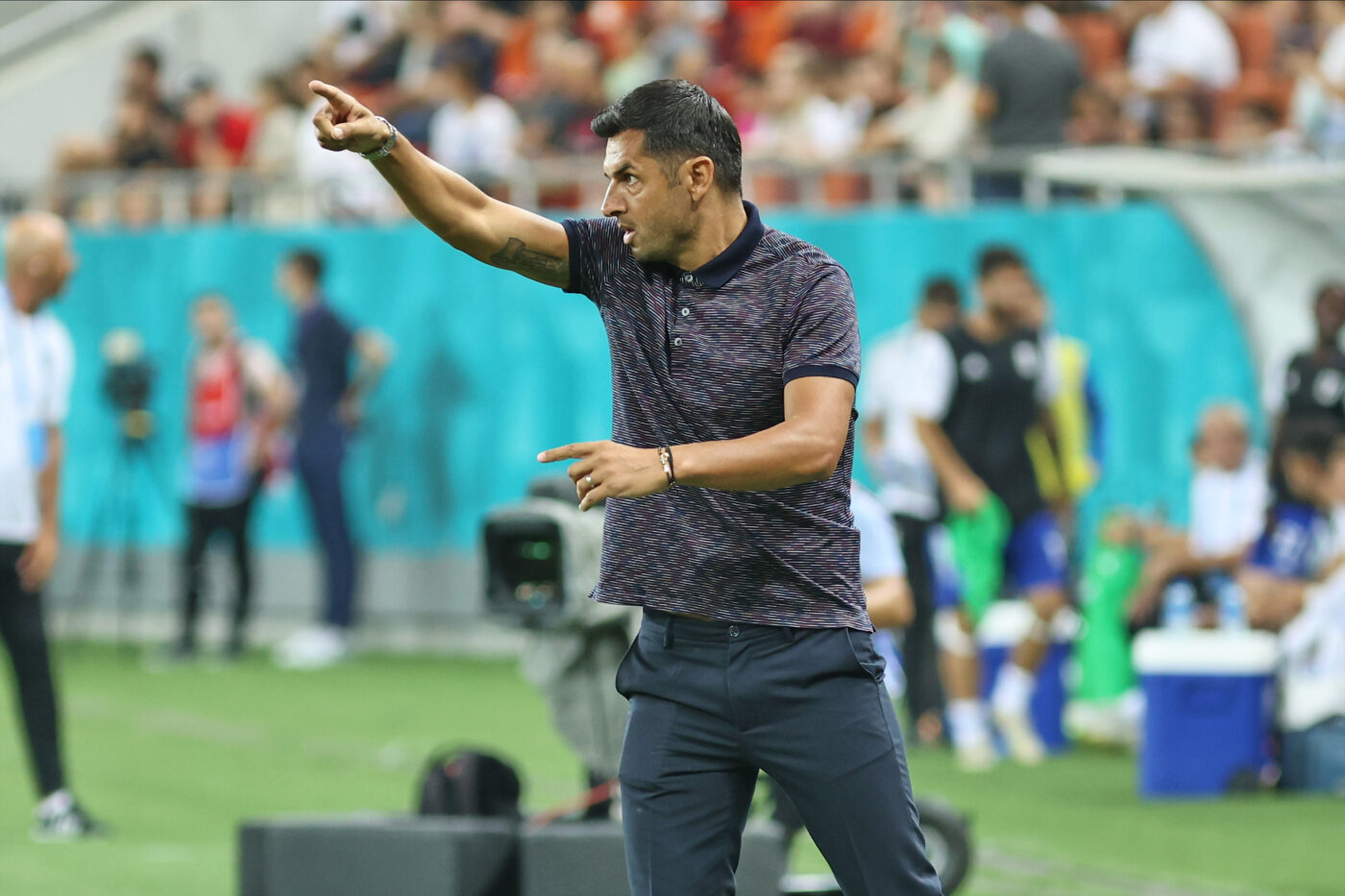 Nicolae Dică, ieșire nervoasă la interviurile de după FCSB – FC U Craiova 1948! Ce i-a reproșat jurnalistei care îi punea întrebări: „Asta crezi tu”