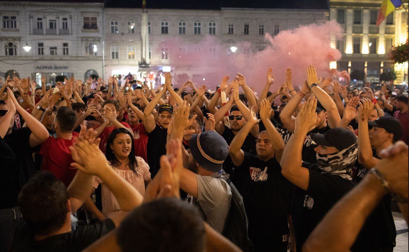 Fanii celor de la UTA îl atacă pe Alexandru Meszar! Suporterii vor protesta în stradă! „Una dintre cele mai mari adunări populare de după Revoluție”