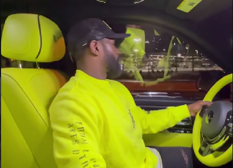 Floyd Mayweather, scandal uriaș din cauza unui scaun din Rolls Royce-ul de peste 300.000 de euro! „Nu îmi pasă ce zic oamenii aceștia! Sunt tot ăia care mănâncă zilnic carne de pui sau de vită”