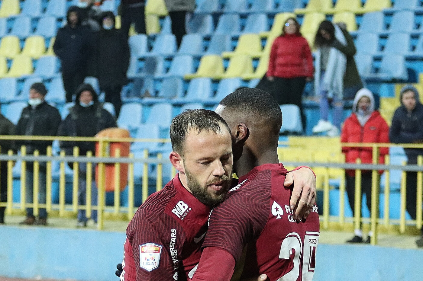 CFR Cluj a renunțat la încă un jucător! Fotbalistul a fost prezentat la noua lui echipă, după ce nu a fost băgat în seamă de Dan Petrescu
