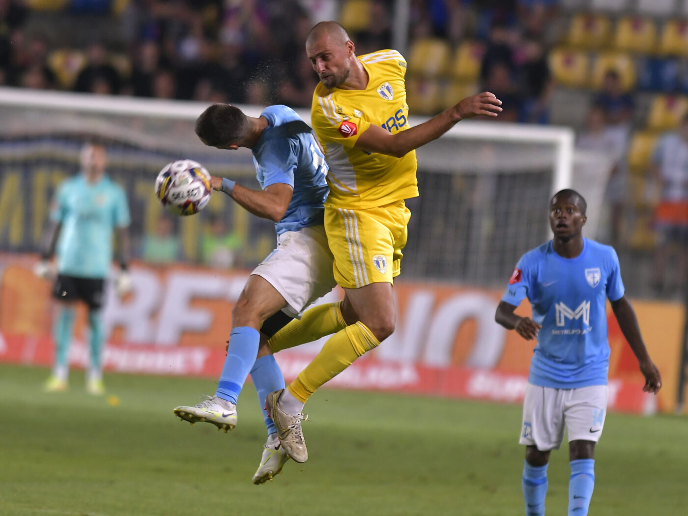 Gabi Tamaș, reacție originală după ce a făcut penalty la Ploiești: „Mai dăm un cot, mai dăm un pumn! Ne plac duelurile!”
