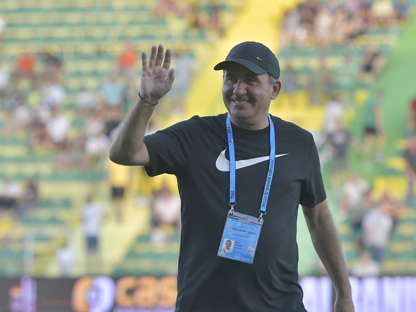 EDITORIAL DE MARIUS MITRAN | Hagi, liderul. Rapid, senzația