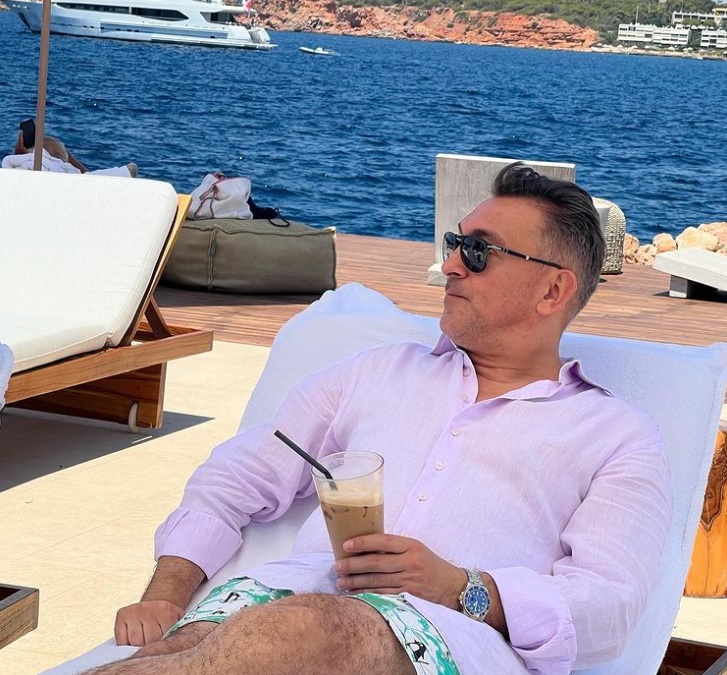 Ilie Dumitrescu a uitat de FCSB! Fostul mare jucător, răsfăț total într-o vacanță de lux în Grecia: „Ești barosan!” Cu cine s-a întâlnit | FOTO