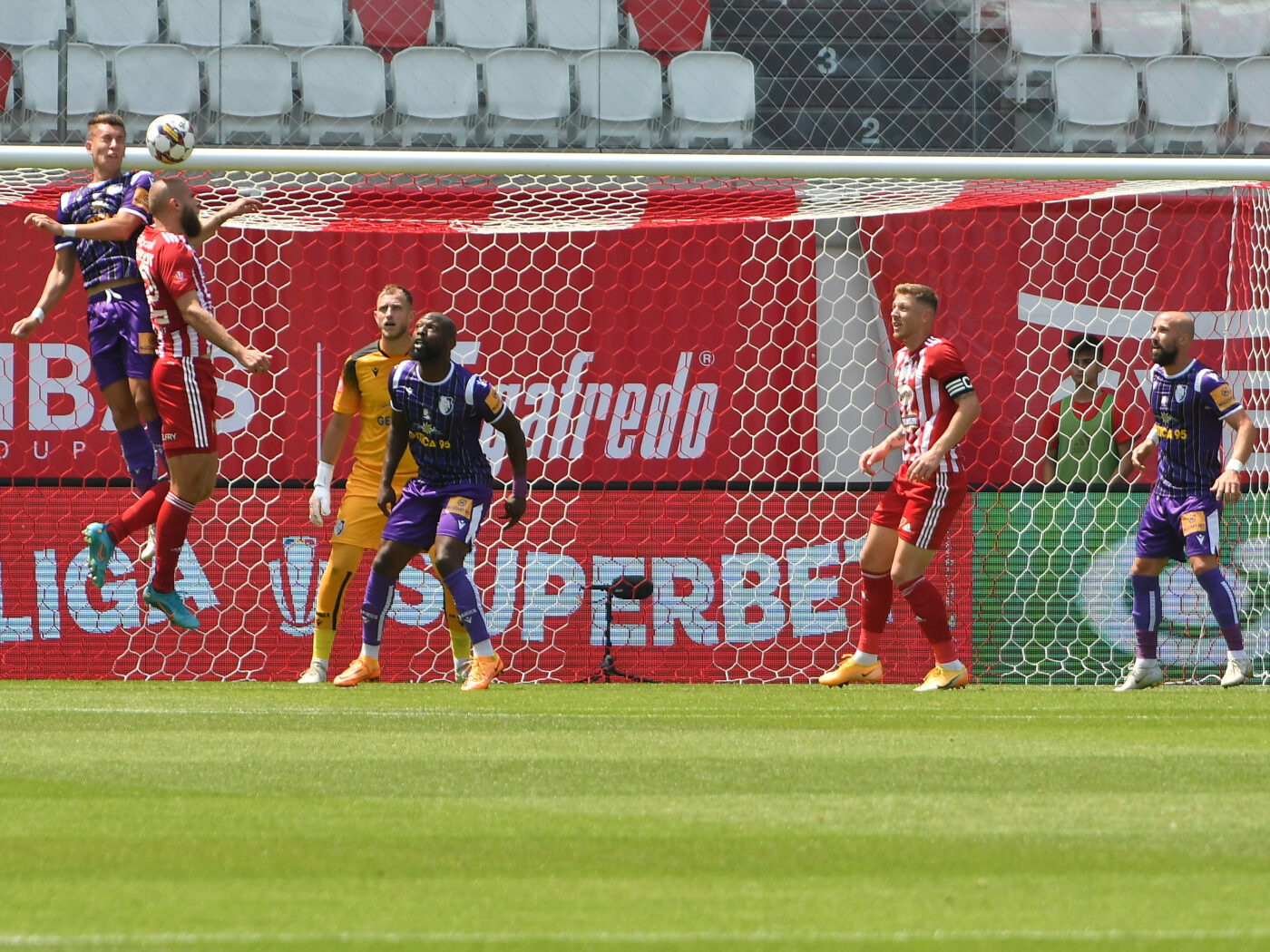 Reacție vehementă după victoria clară a lui Sepsi OSK cu FC Argeș. „Am făcut un joc mizerabil, coroborat și cu «fluierașu’»!”