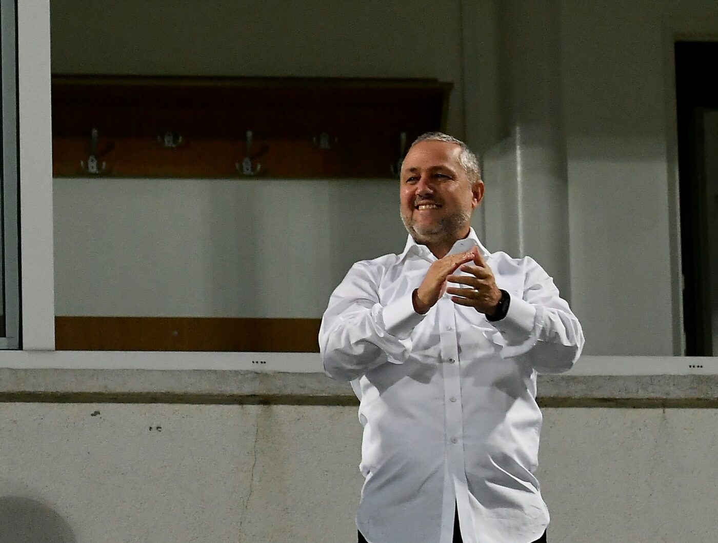 Mihai Rotaru încearcă să dea lovitura și să îl „sufle” lui Neluțu Varga pe Silviu Lung Jr. Ce atuuri are clubul din Craiova în lupta cu banii fără limite pe care îi plătește CFR Cluj | EXCLUSIV