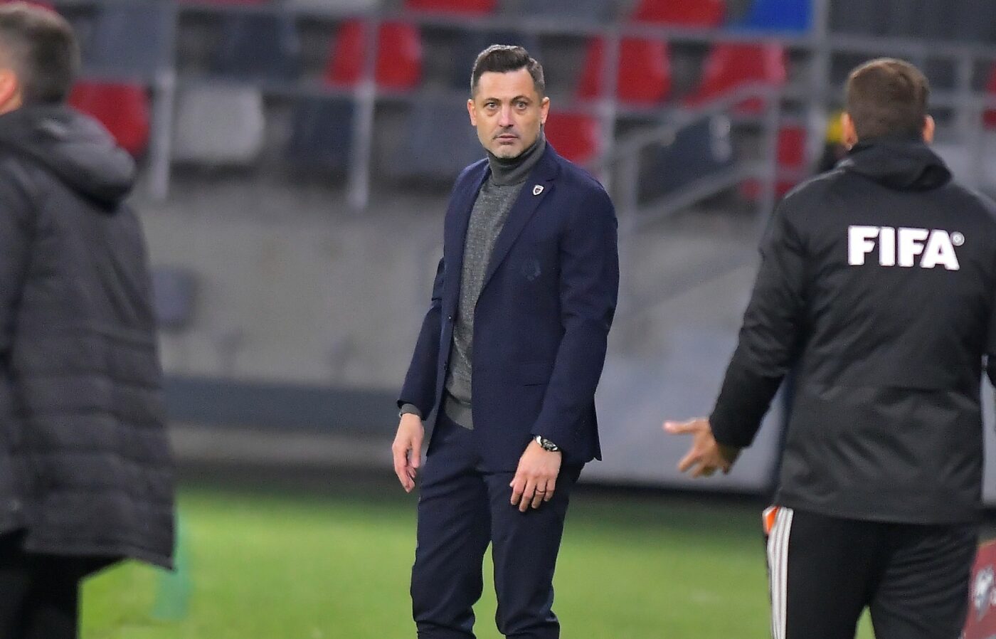 Mirel Rădoi, șocat de contractul oferit de Universitatea Craiova! Ce clauză i-a impus Mihai Rotaru pentru a-l aduce în Bănie