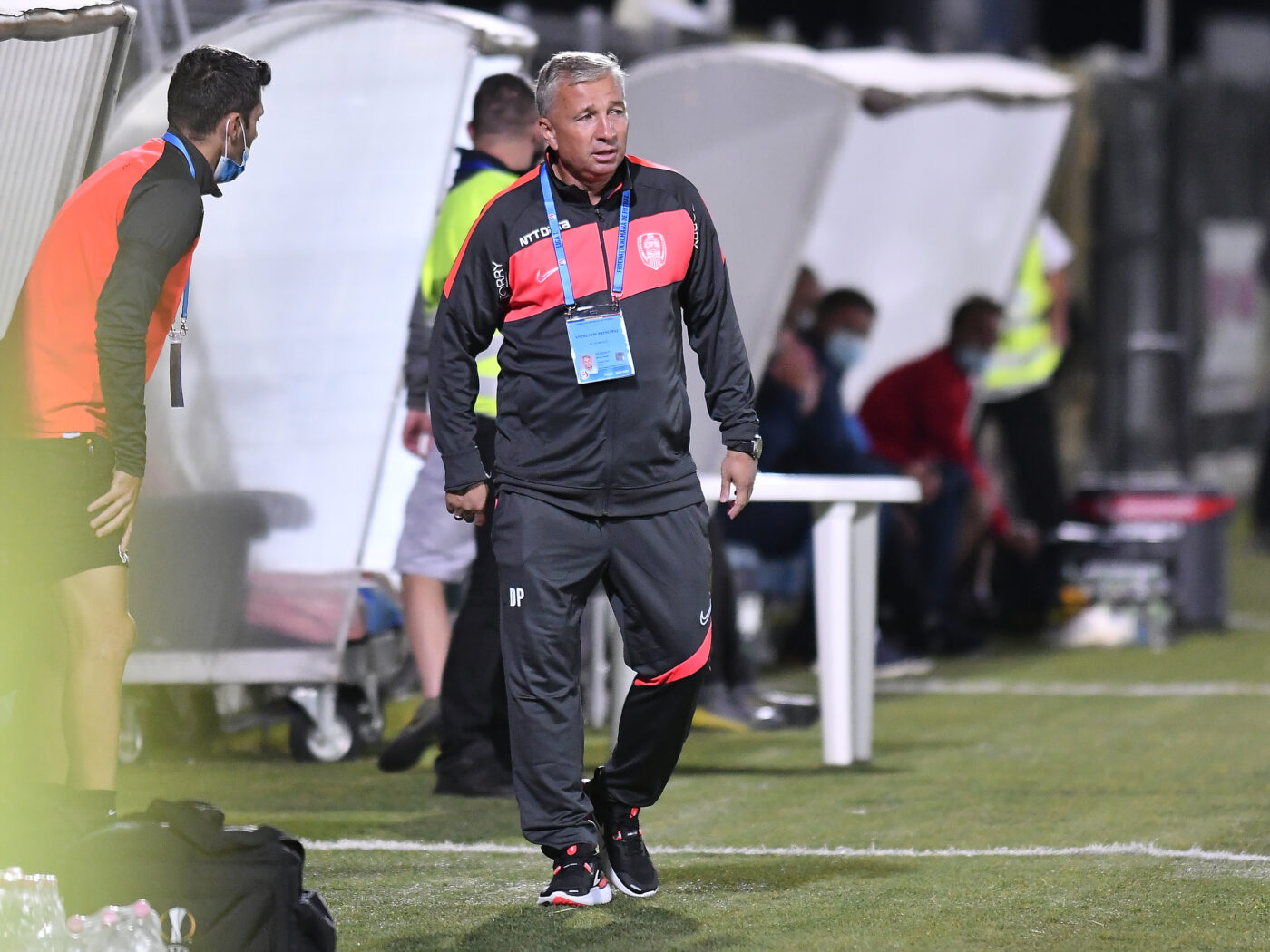 Dan Petrescu a dezvăluit cine va apăra la CFR Cluj: „El este noul portar”