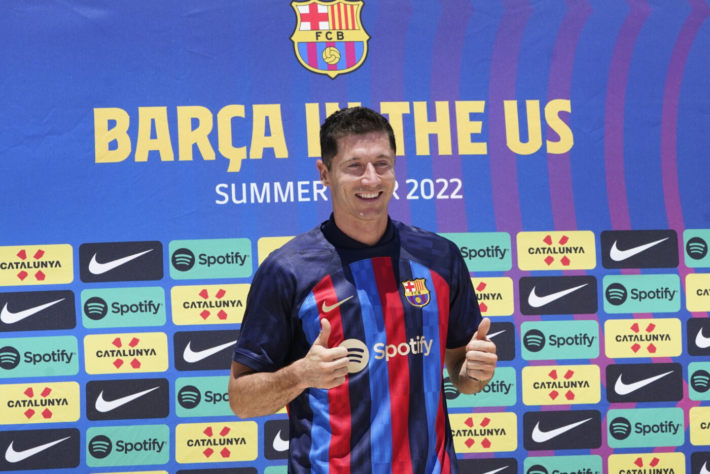 Dezvăluire incredibilă pe Camp Nou: FC Barcelona îi poate rezilia unilateral contractul vedetei Robert Lewandowski, dacă acesta evoluează într-un număr mic de partide pentru catalani!
