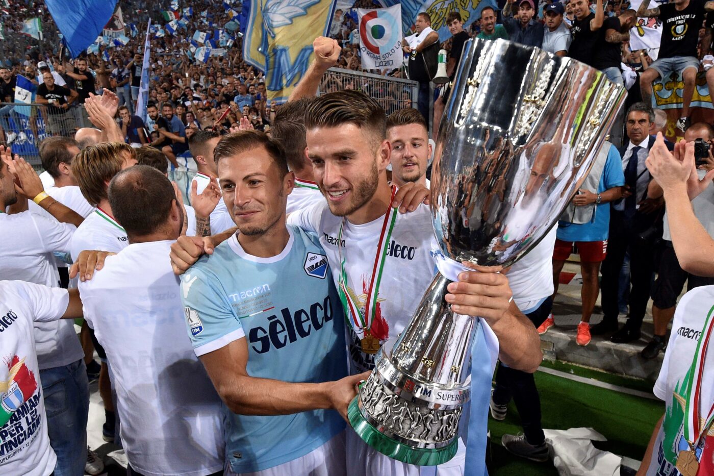 „La Mulți Ani, Boss!” Ștefan Radu, super vedetă la Roma! Fanii lui Lazio îl vor șef în club și îl compară cu un câștigător de Liga Campionilor: „Să fii ca el!”
