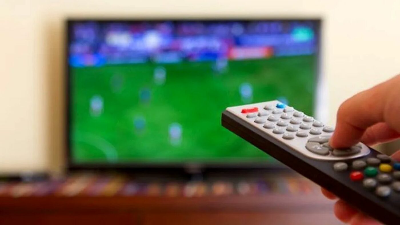 Vllaznia Shkoder – Universitatea Craiova, în pericol să nu fie transmis la TV. Fanii olteni se mobilizează pentru duelul din Conference League | EXCLUSIV