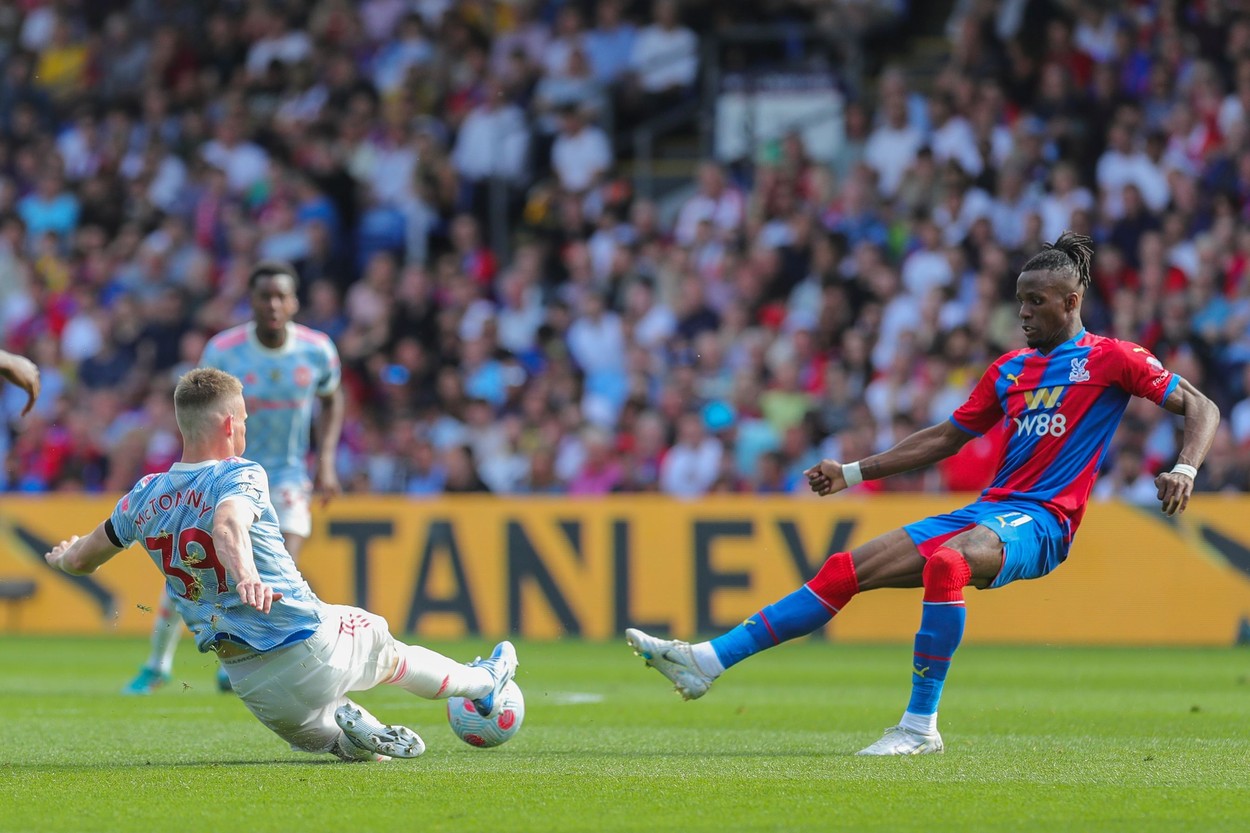 Jose Mourinho transformă Roma într-o forță în Serie A! Transferul cu care vrea să dea lovitura vine din Premier League: Wilfried Zaha!