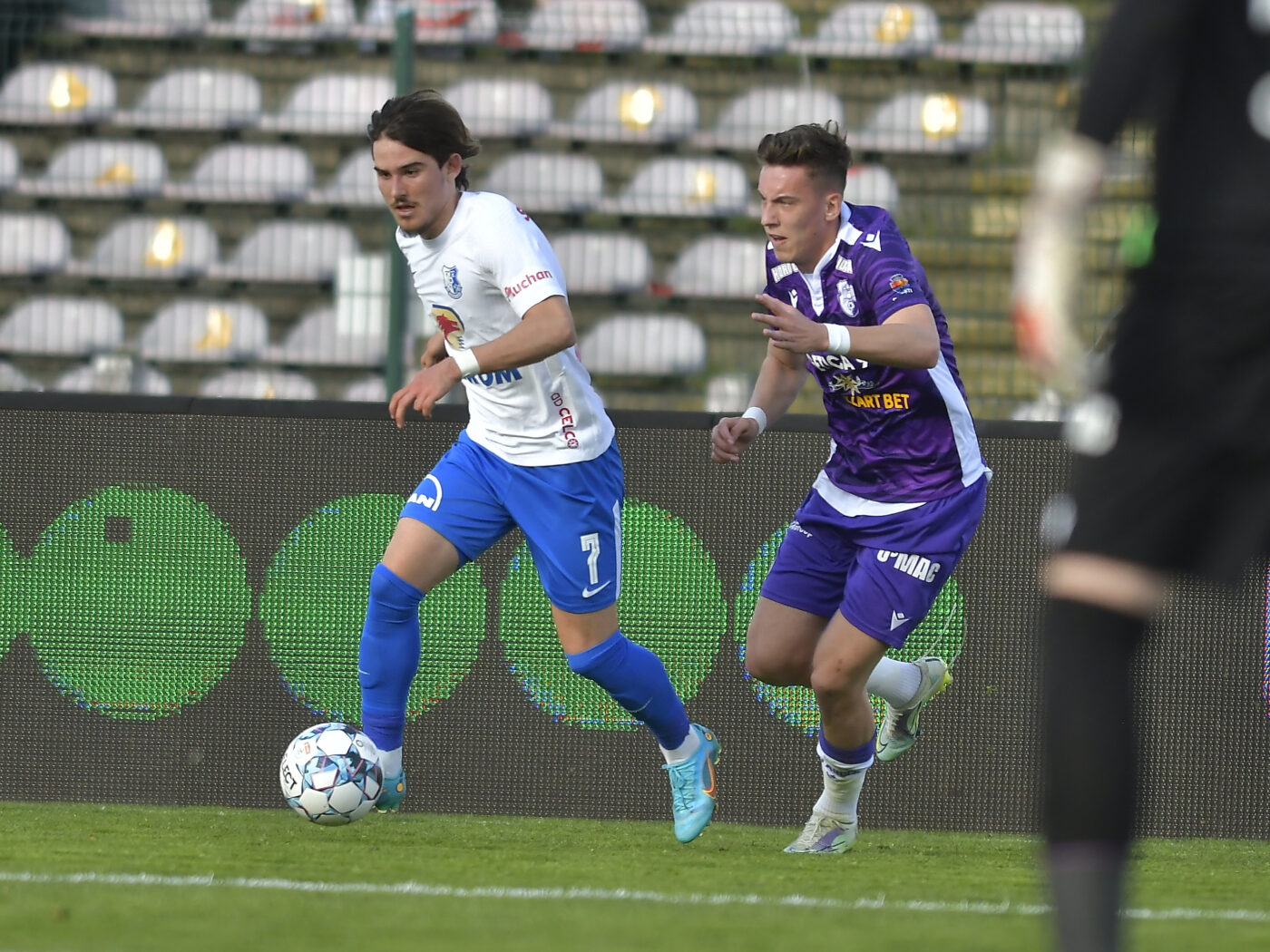 Farul – FC Argeș 1-0, Live Video Online, în etapa cu numărul 10 din Superliga. Piteștenii, șansă enormă irosită în finalul primei reprize!
