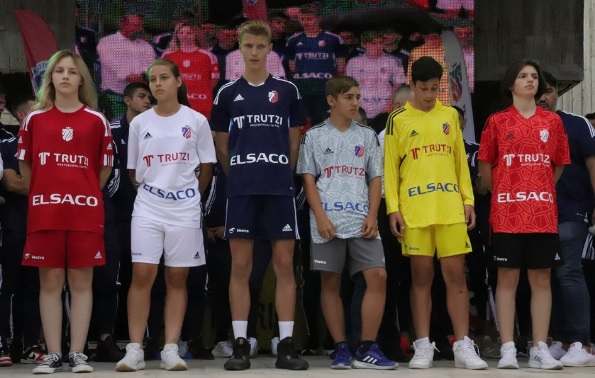 FC Botoșani și-a schimbat logo-ul și are o bere artizanală care poartă numele clubului! Valeriu Iftime vrea să schimbe imaginea grupării moldave | VIDEO