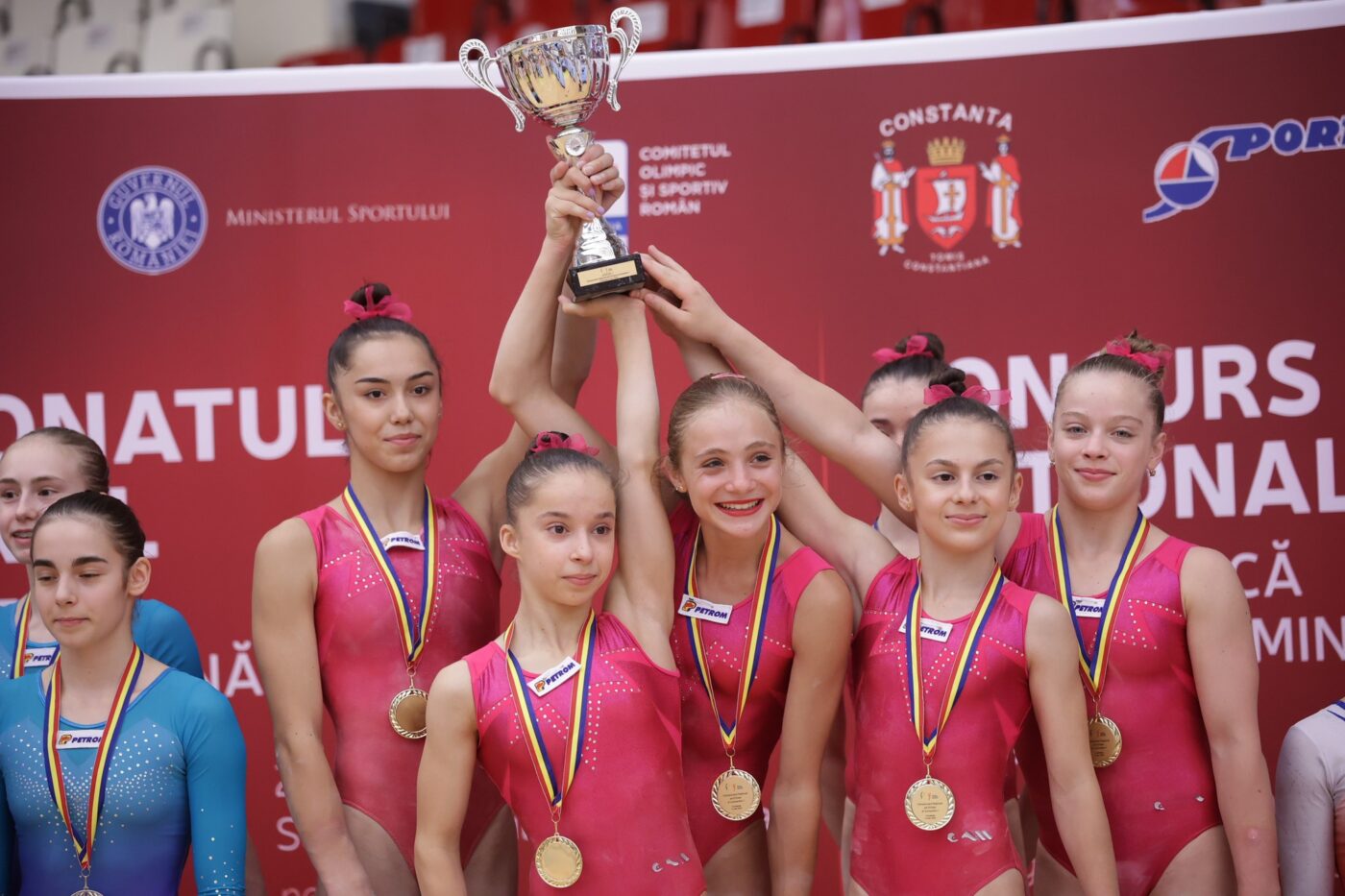 Gimnastele junioare, condiții greu de suportat din cauza căldurii la Constanța! Antrenorul Cristi Moldovan confirmă: „Este inuman” | EXCLUSIV