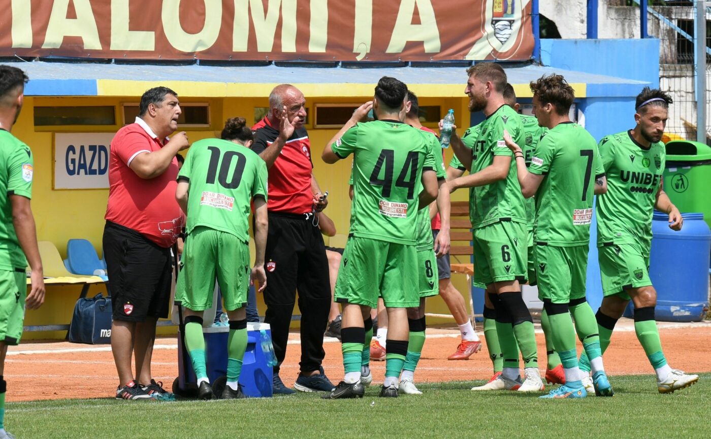 Patru dintr-o lovitură: fotbaliştii de Liga 1 au semnat cu Dinamo!