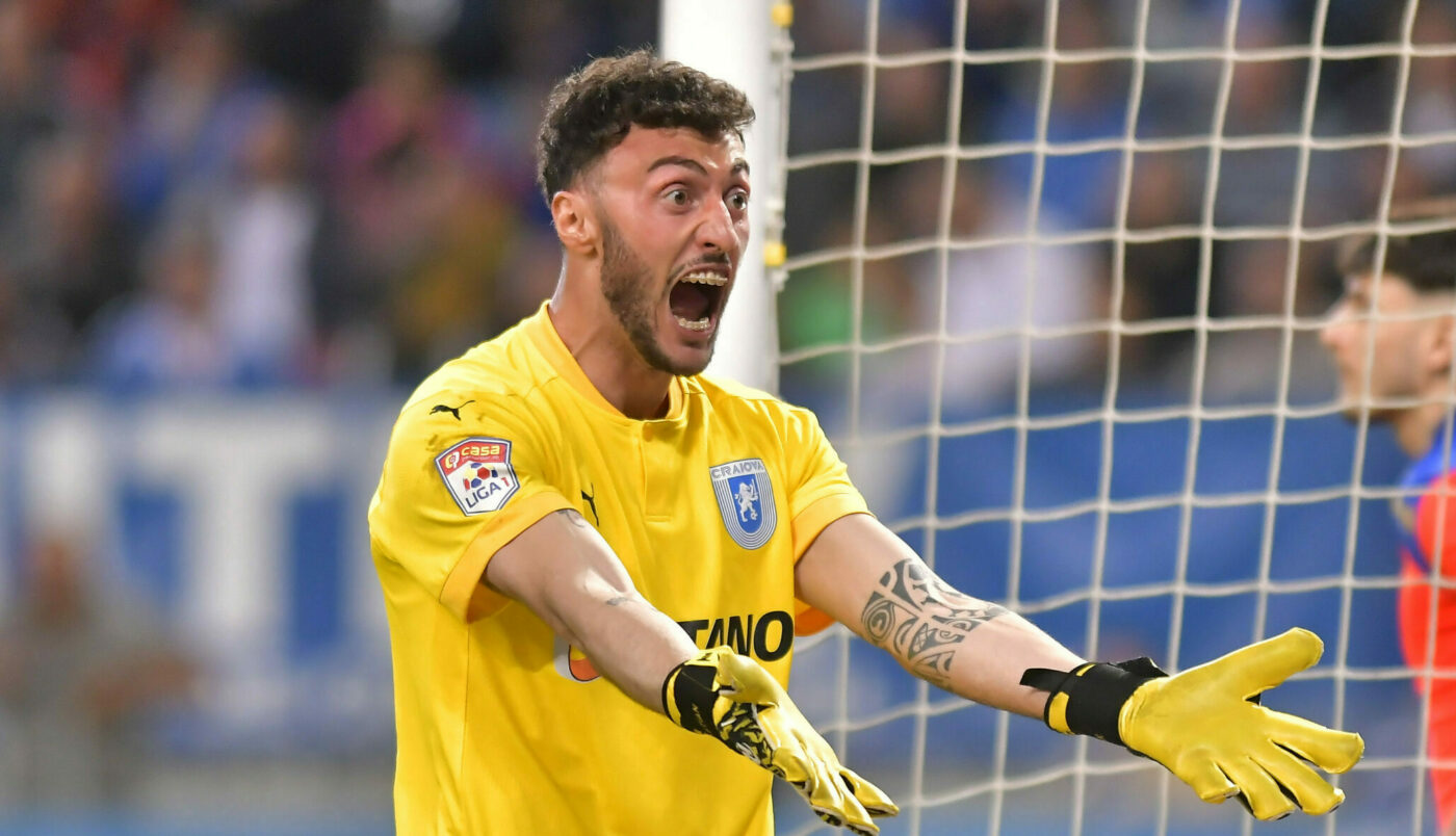 Universitatea Craiova a anunțat oficial plecarea lui Mirko Pigliacelli la Palermo: „Grazie mille”. Goalkeeper-ul a semnat un contract pe cinci
