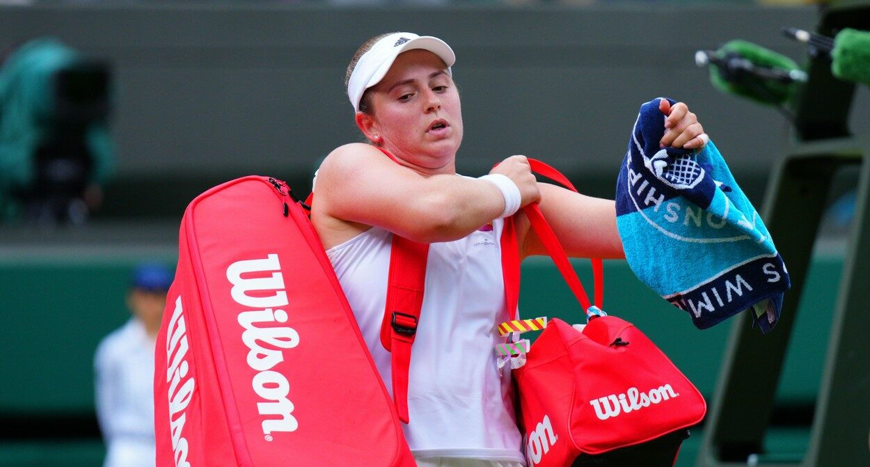 Jelena Ostapenko s-a răzbunat pe tot ce i-a ieșit în cale după înfrângerea de la Wimbledon! Ce pagube a făcut letona în arenă | VIDEO
