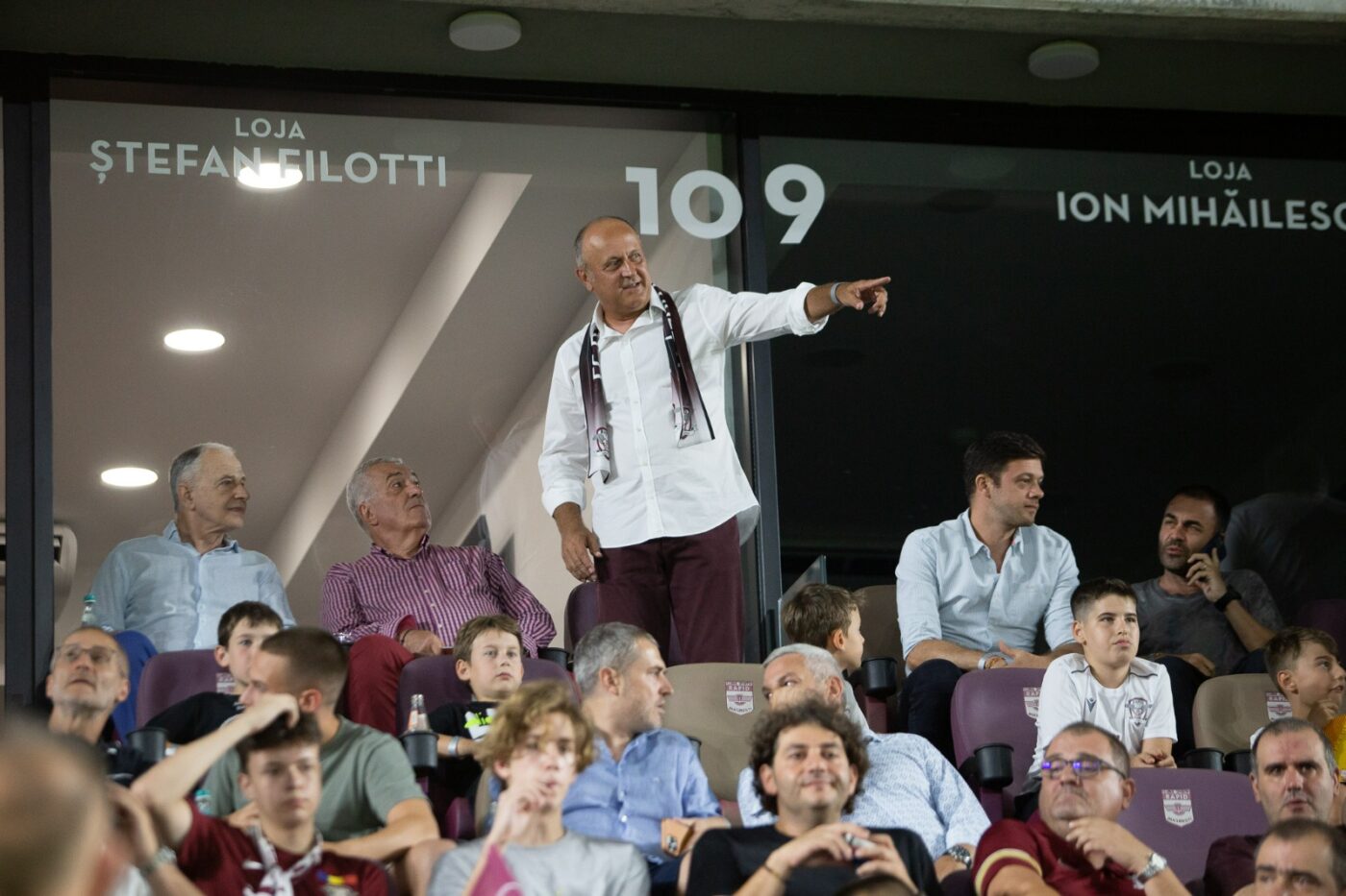 Un fost conducător în prima ligă a lămurit problema legendelor Rapidului care au fost trimise în tribună: „Dacă nu au procedat așa, au greșit!” | VIDEO EXCLUSIV ProSport Live