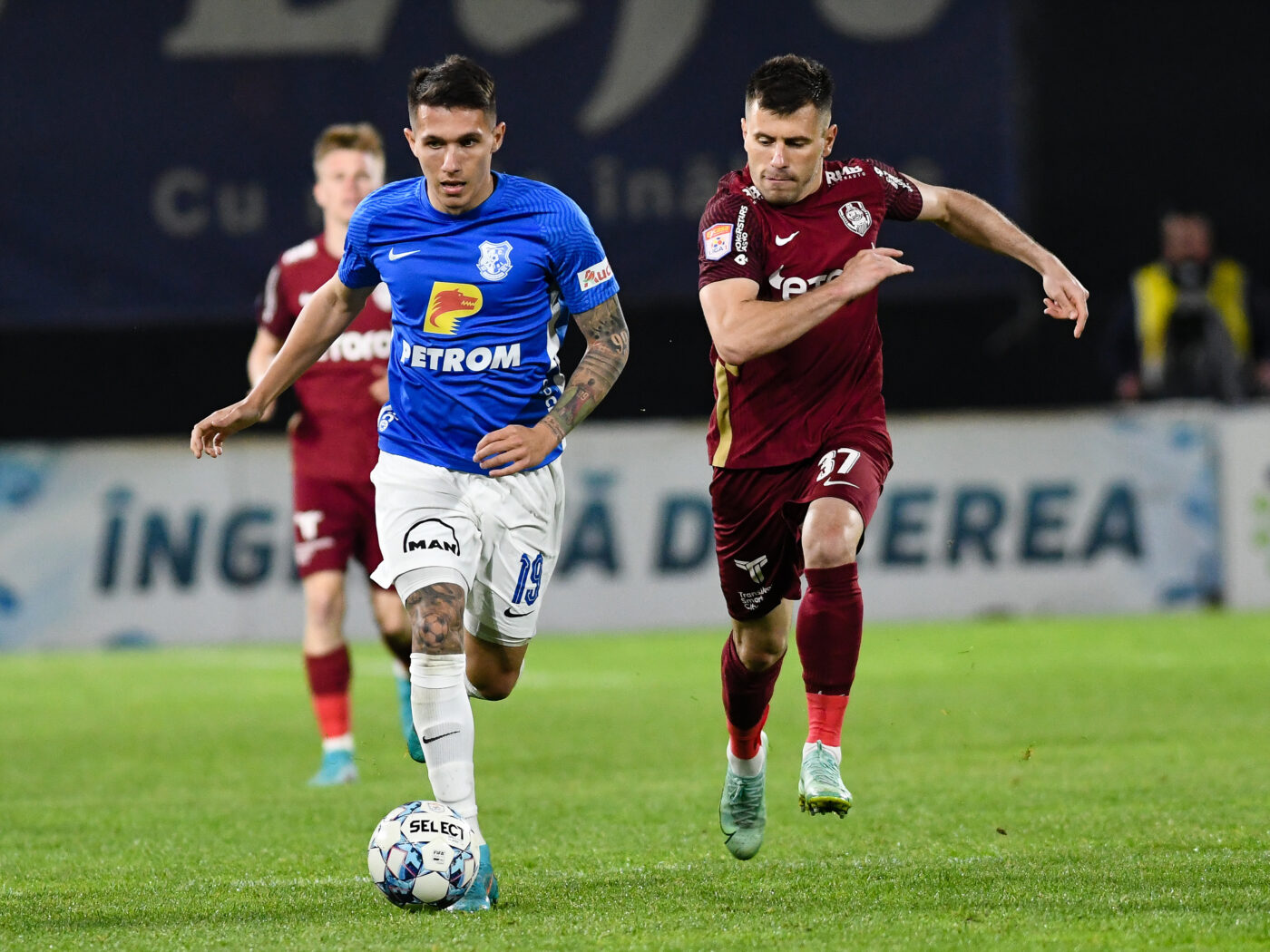 CFR Cluj – Farul Constanța, Live Video Online de la ora 18:30, în etapa a șaptea din Superliga. Dan Petrescu a făcut 10 schimbări față de meciul cu Maribor! | Echipele de start