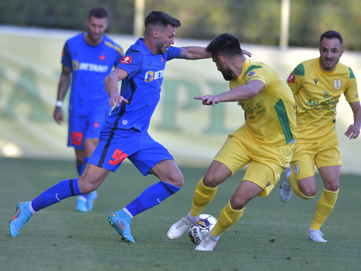 CS Mioveni – FCSB 1-1, Live Video Online. David Miculescu egalează, la primul meci în Superliga pentru roș-albaștri! Eduard Radaslavescu primește șansa debutului