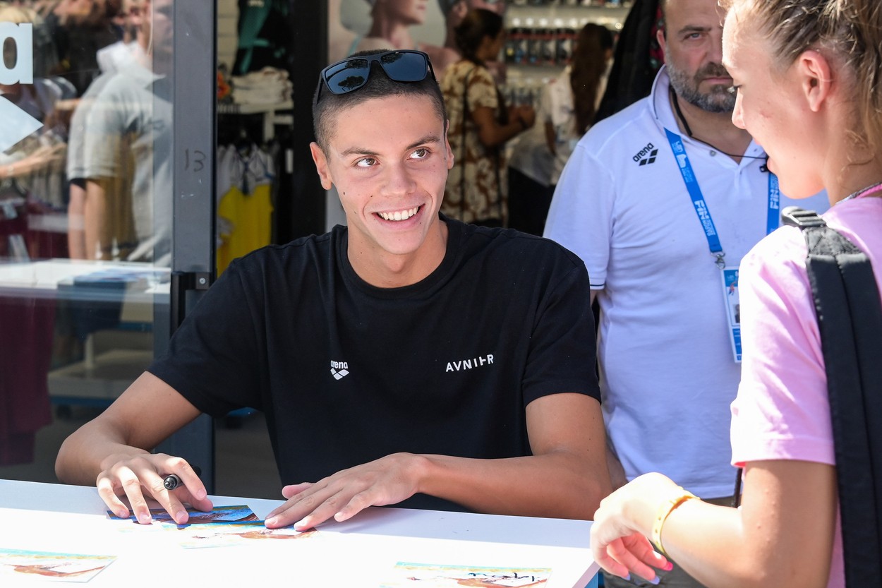 David Popovici, obiective îndrăznețe la Campionatul Mondial de juniori de la Lima. „Doborârea unui record mondial este cool, dar potențialul de a fi mai rapid nu are limite!”